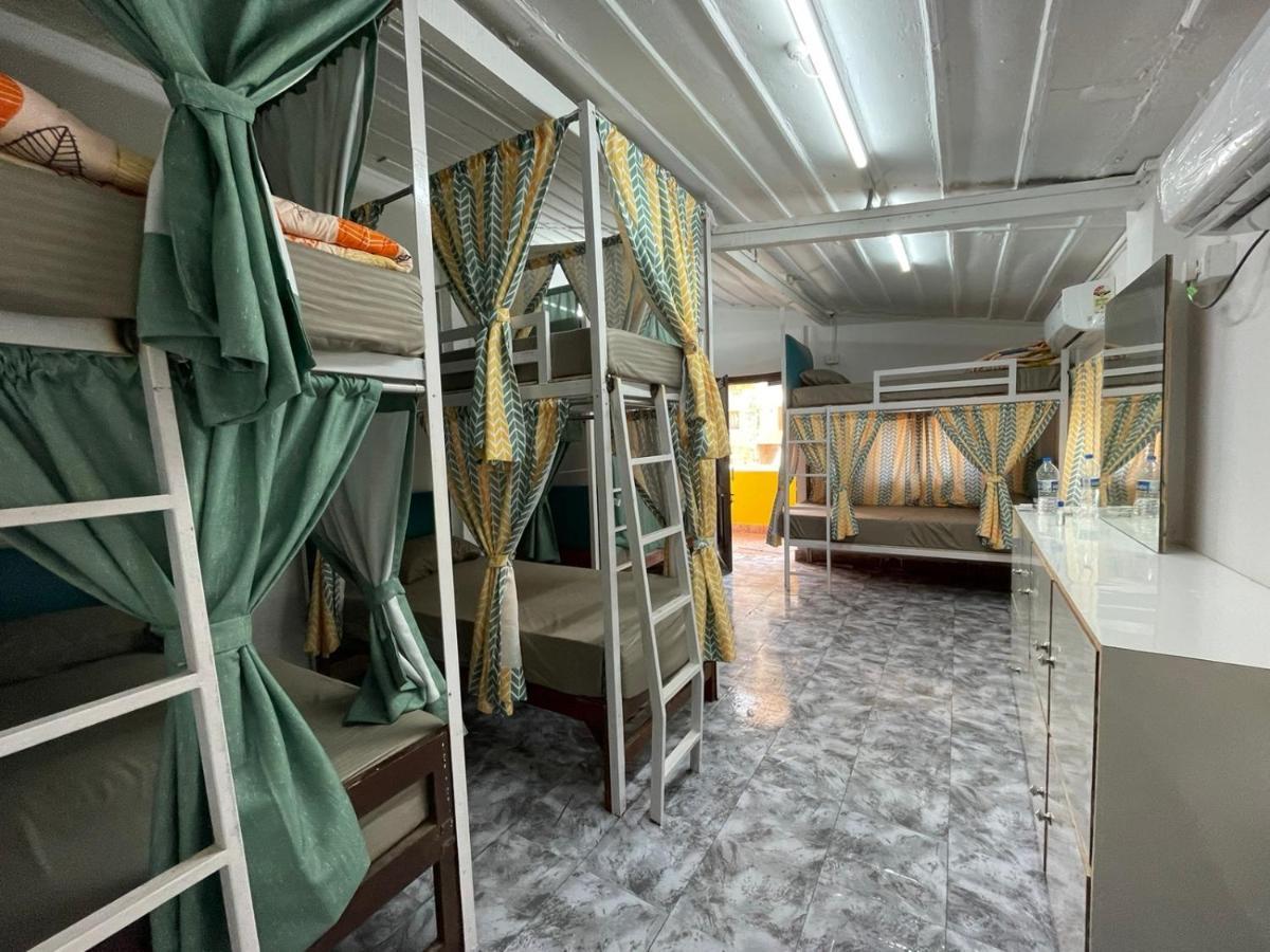 Kaabo Hostel Vagator Eksteriør billede